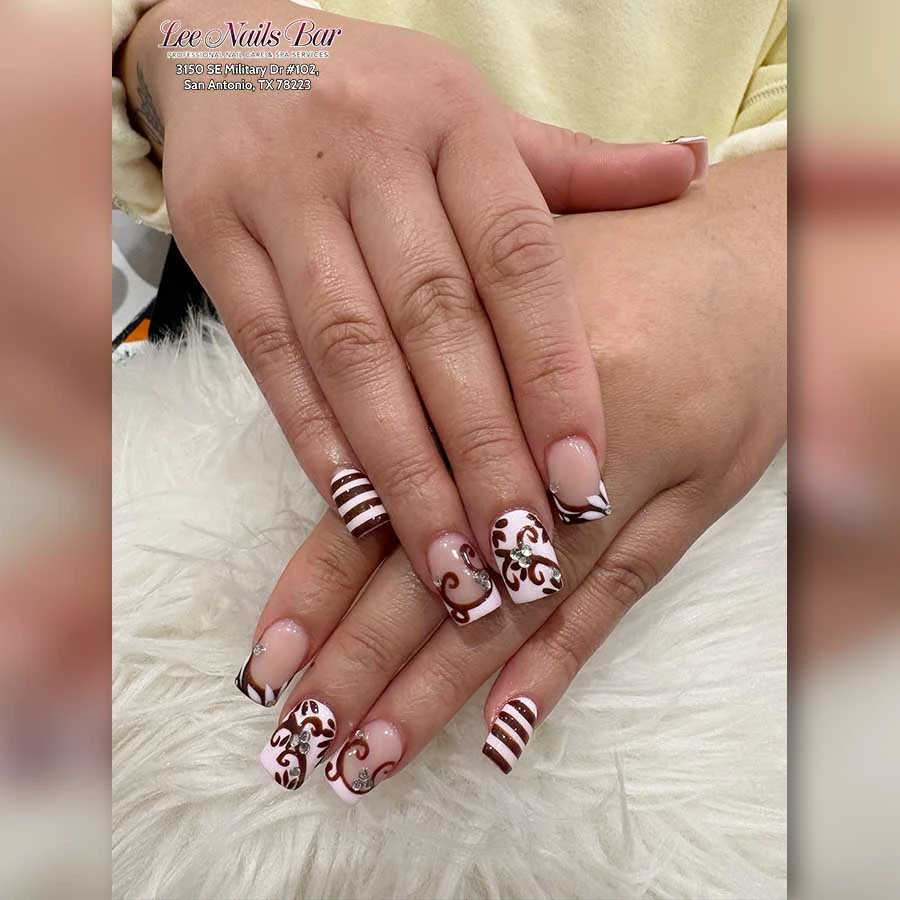 LEE NAILS BAR